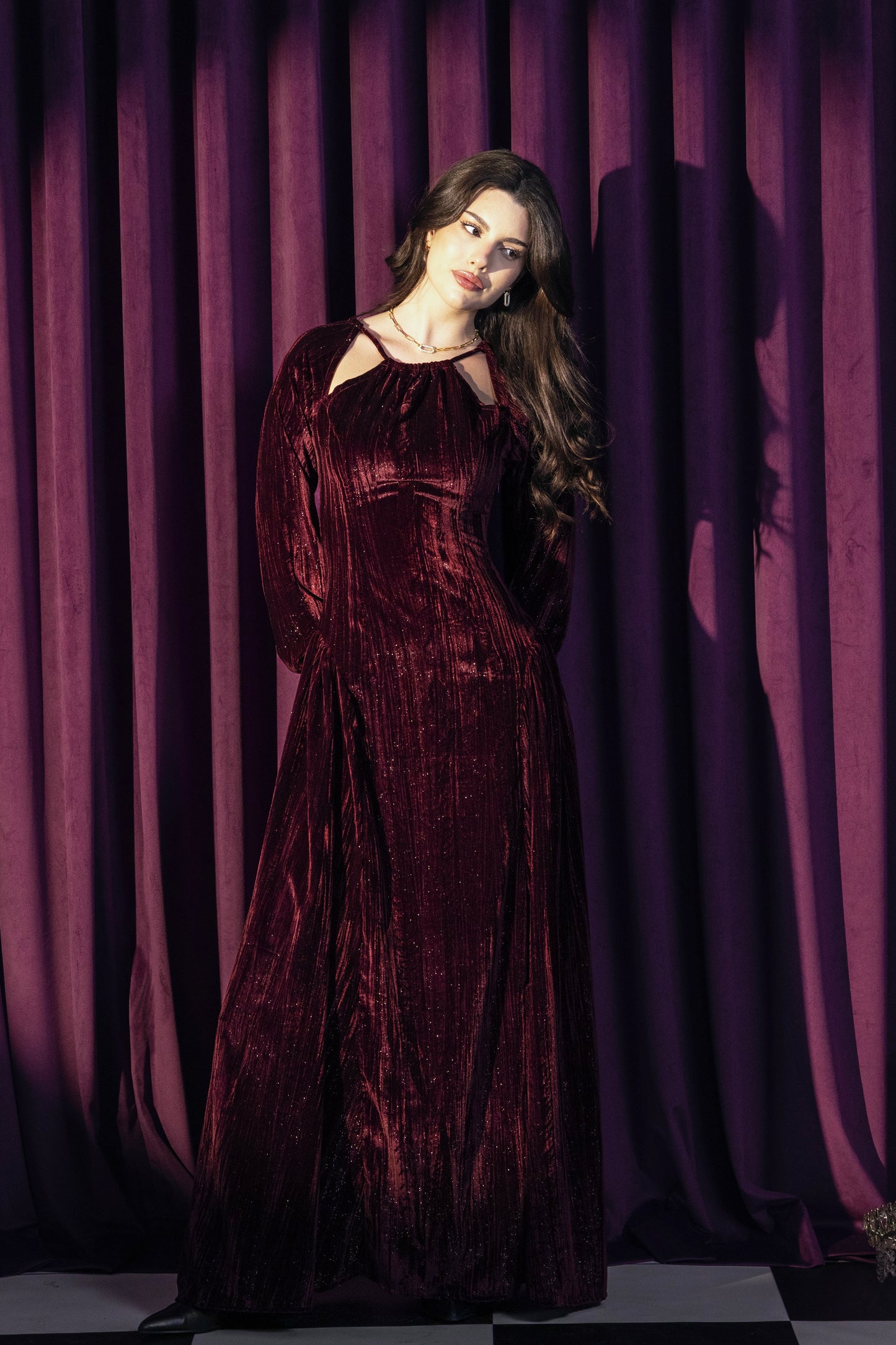Velvet Gleam (Maroon)